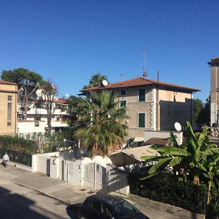 Ferienwohnung App sul lungomare San Benedetto del Tronto Exterior foto