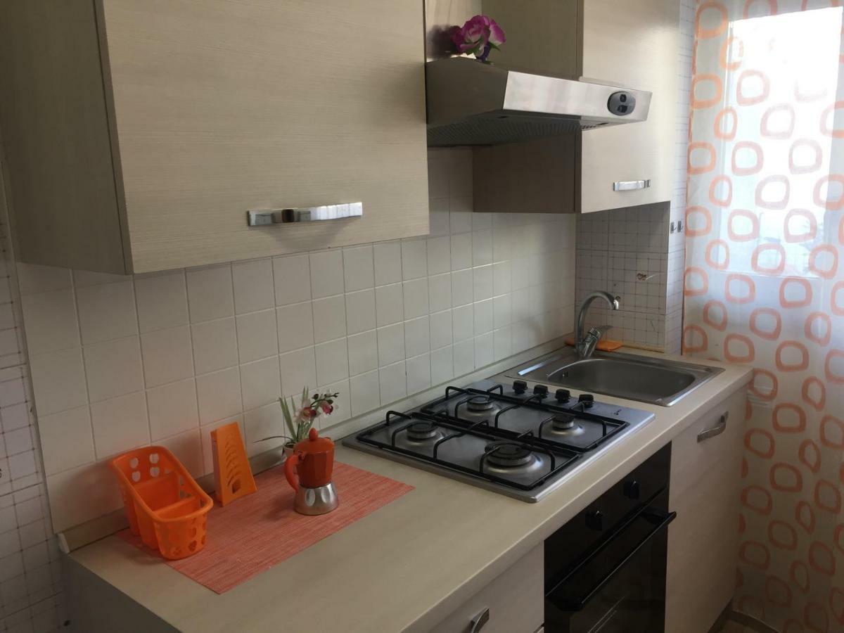 Ferienwohnung App sul lungomare San Benedetto del Tronto Exterior foto