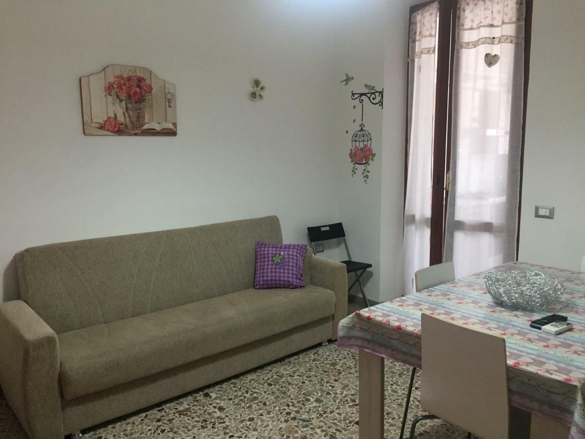 Ferienwohnung App sul lungomare San Benedetto del Tronto Exterior foto