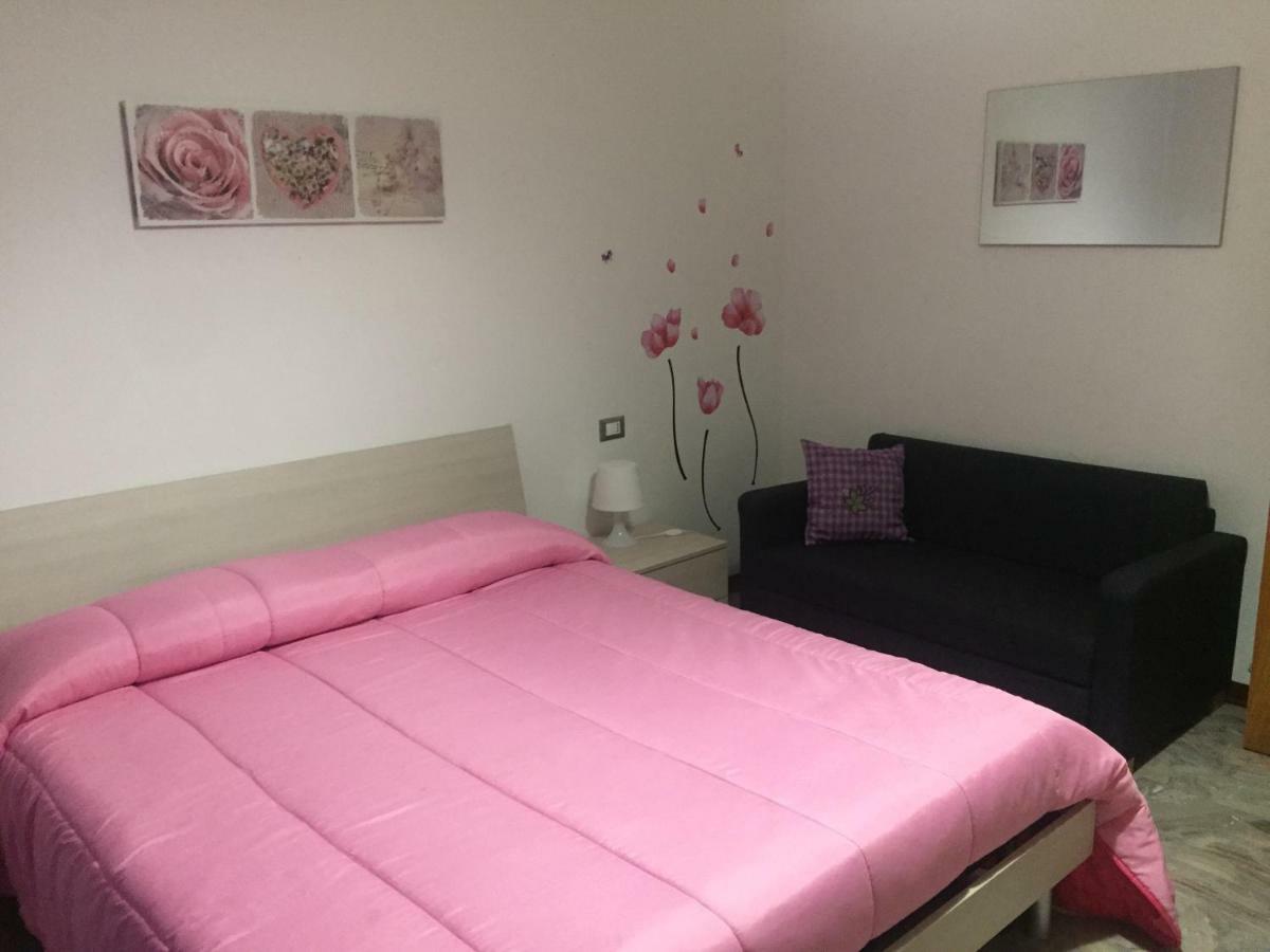 Ferienwohnung App sul lungomare San Benedetto del Tronto Exterior foto