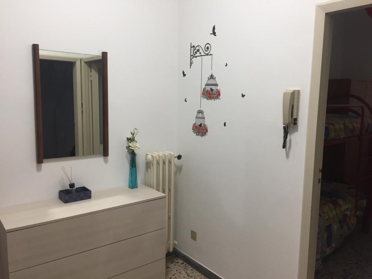 Ferienwohnung App sul lungomare San Benedetto del Tronto Exterior foto