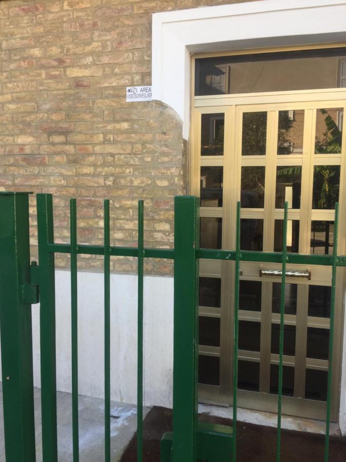 Ferienwohnung App sul lungomare San Benedetto del Tronto Exterior foto